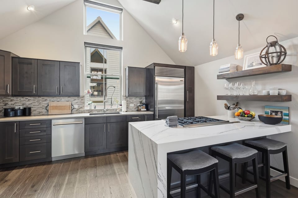 4.0-daybreak-telluride-kitchen-7