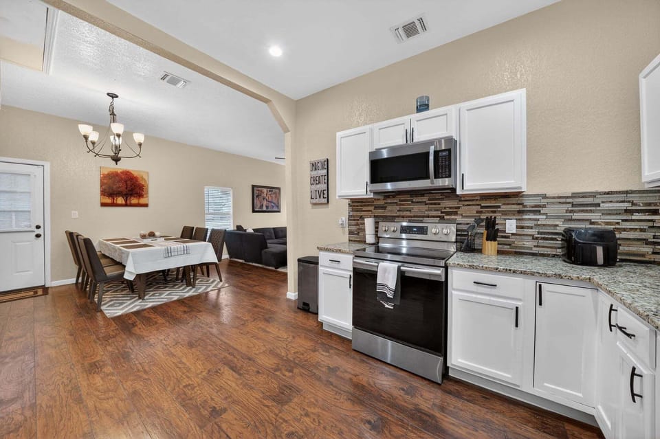 Indoors, Floor, Flooring, Hardwood, Kitchen