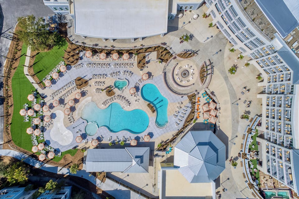 Sweetgrass Inn Pool Deck