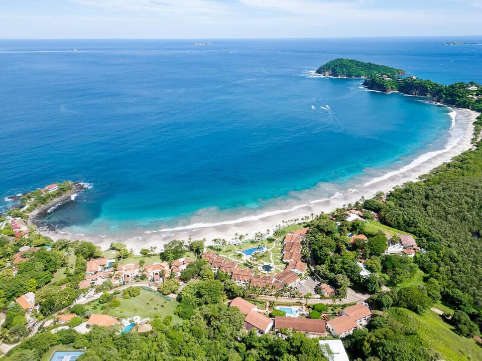 Birds Eye View of the Resort & Unbeatable Location
