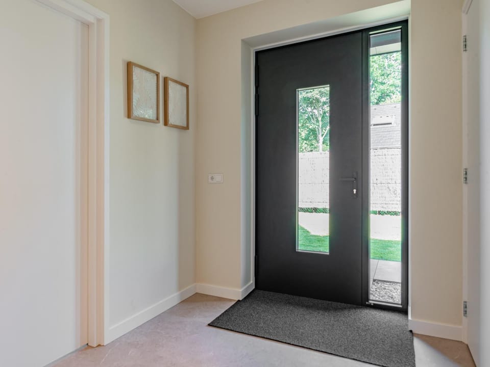 Entrance / Reception