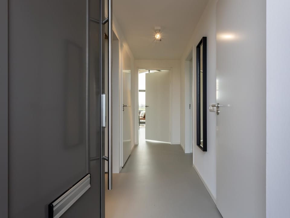 Entrance / Reception