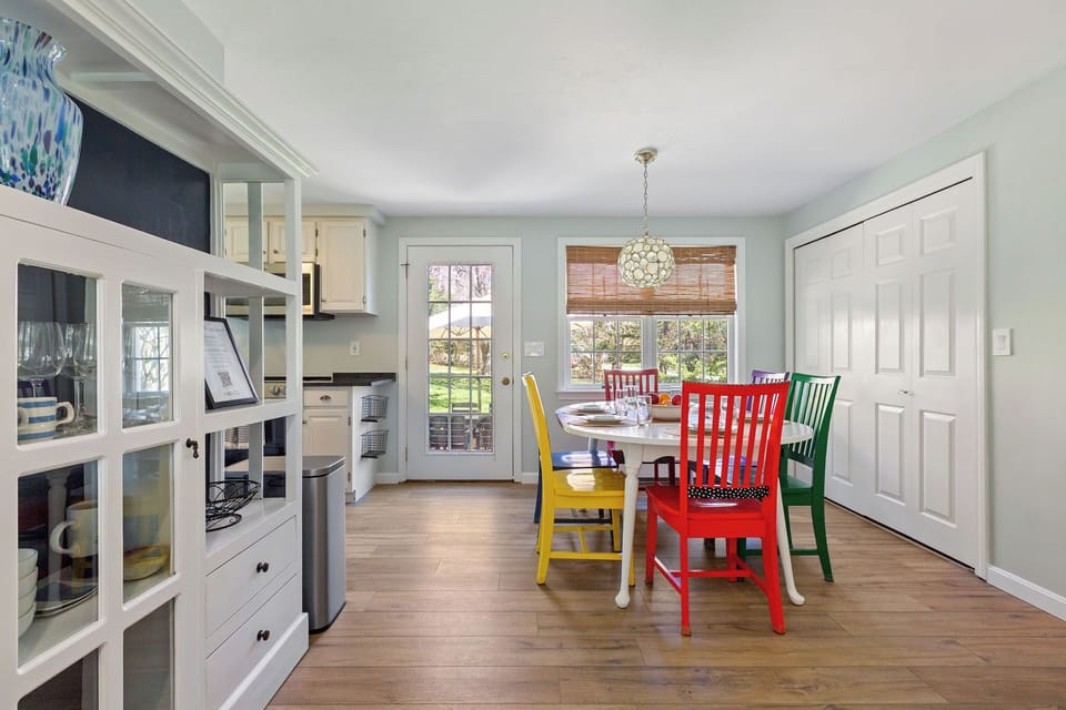 Dining area (Unit 2) with seating for 6 guests.