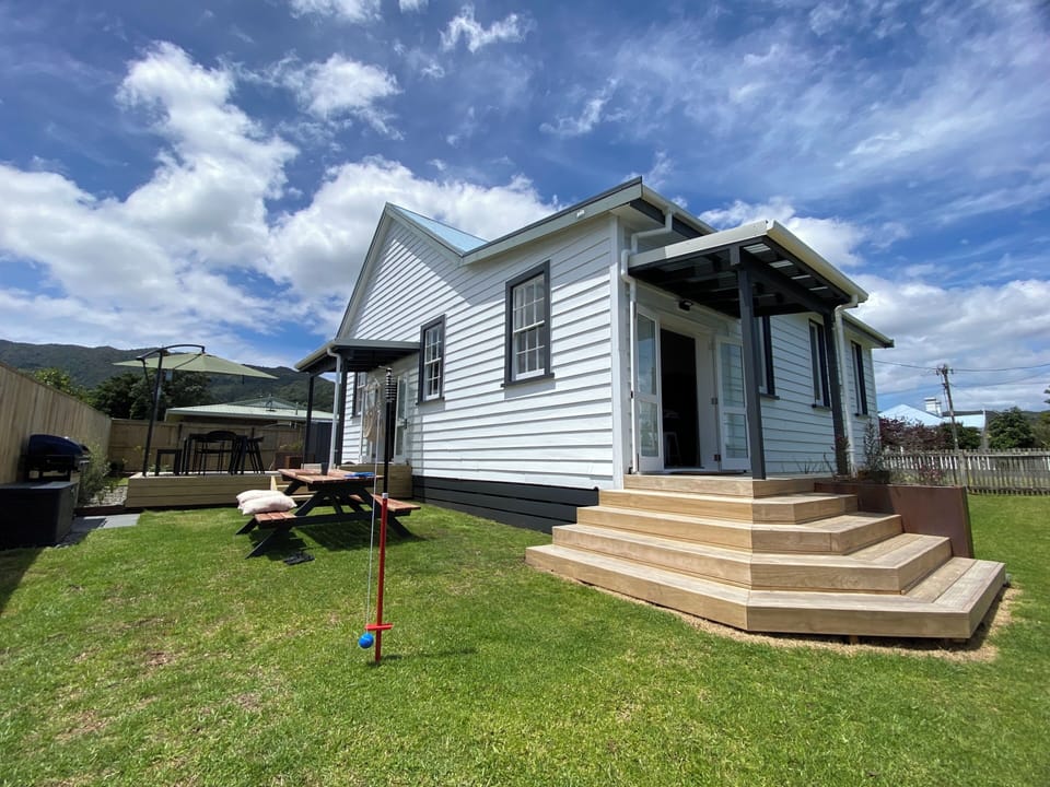 Back Yard/Decks