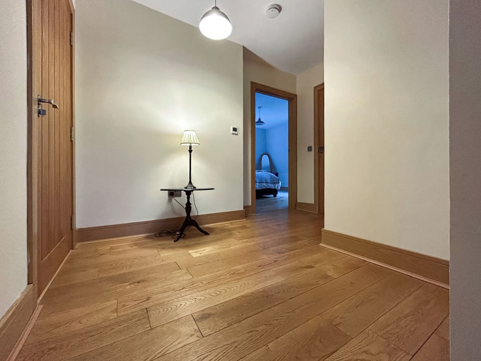 Hallway | The Annex - Meeks Park, Dollar