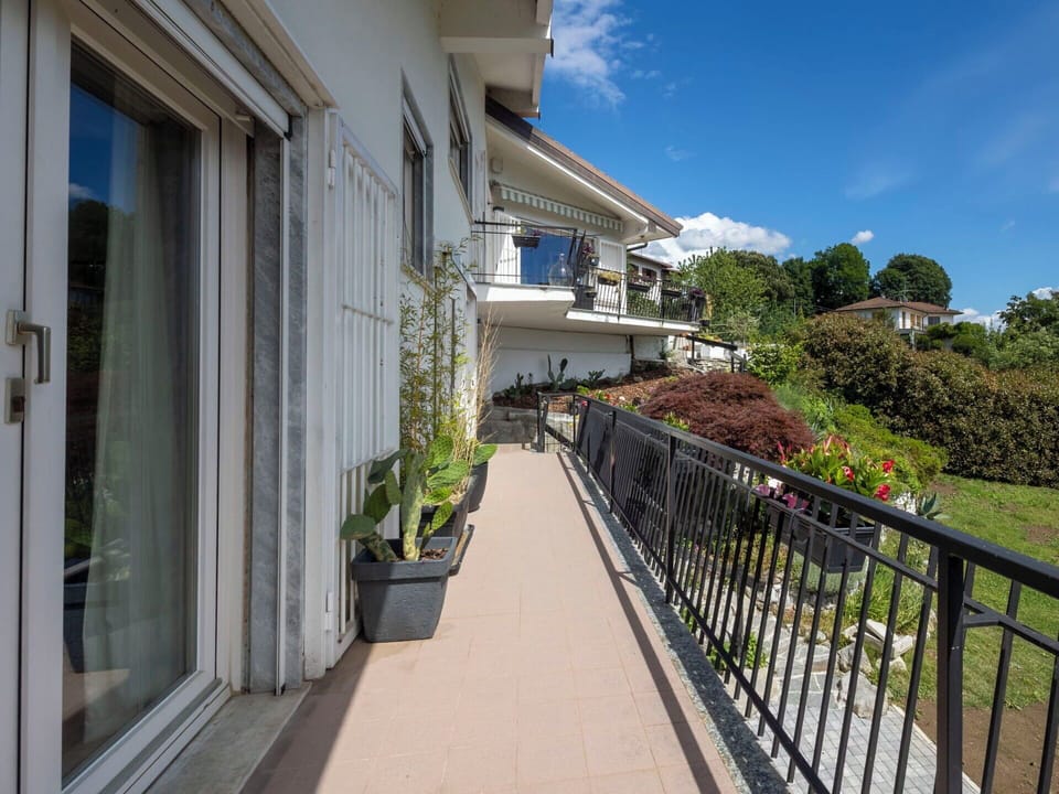 Residential Area, Home, Balcony, Porch, Handrail, Estate, Fence, Baluster, Shade, Villa