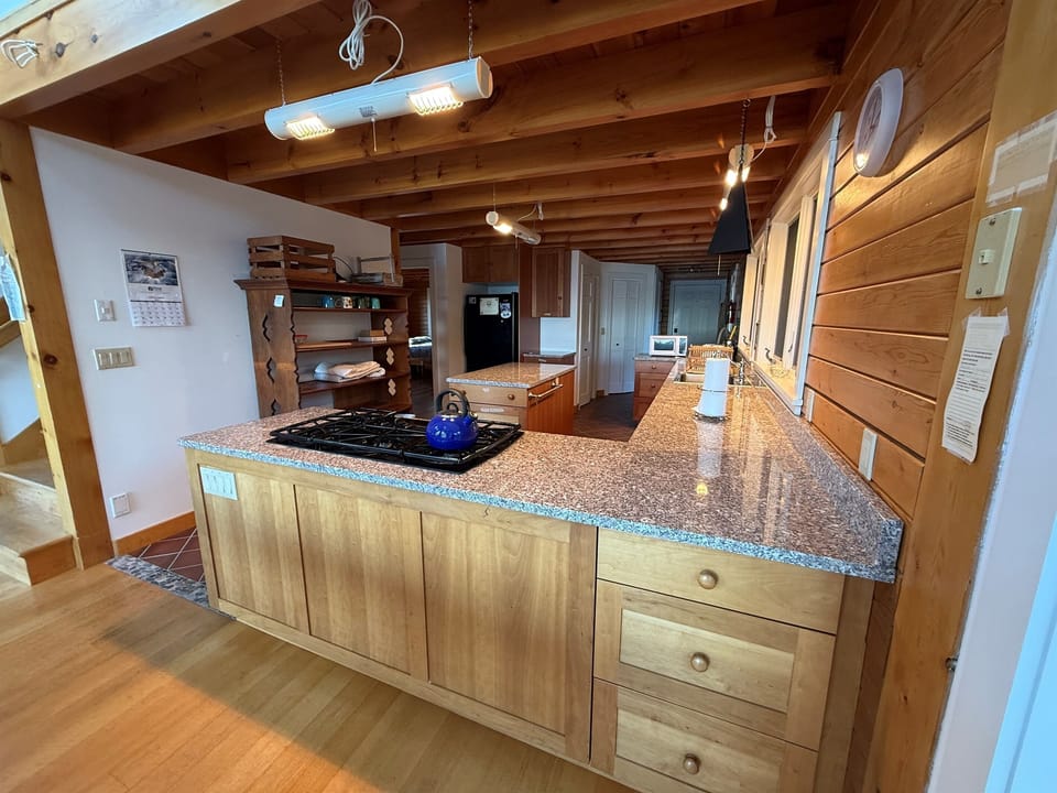 Kitchen, granite counter tops