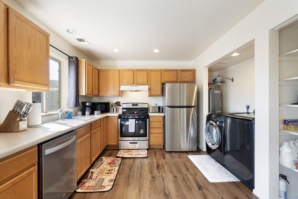 Another angle of the stocked kitchen, ready for everyday meals and road trip snacks.