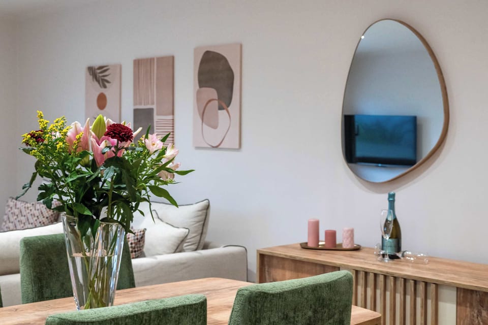 Decorative Details with Fresh Flowers and Modern Touches