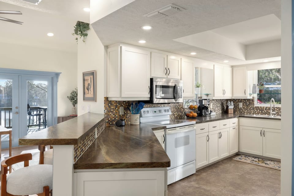 Plenty of counter space in the kitchen