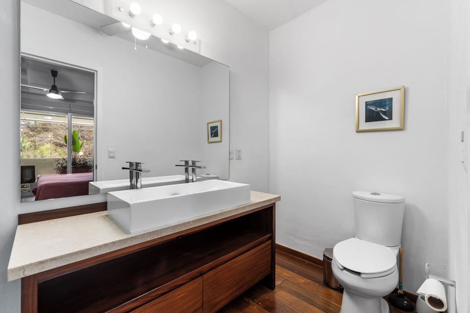 principal bathroom