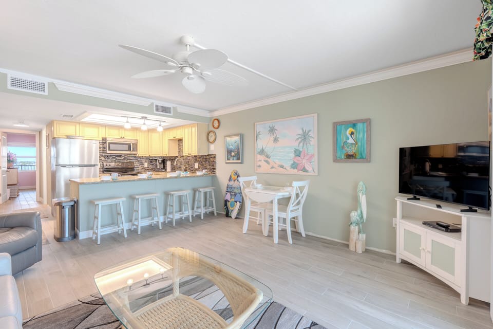 Open bright layout.