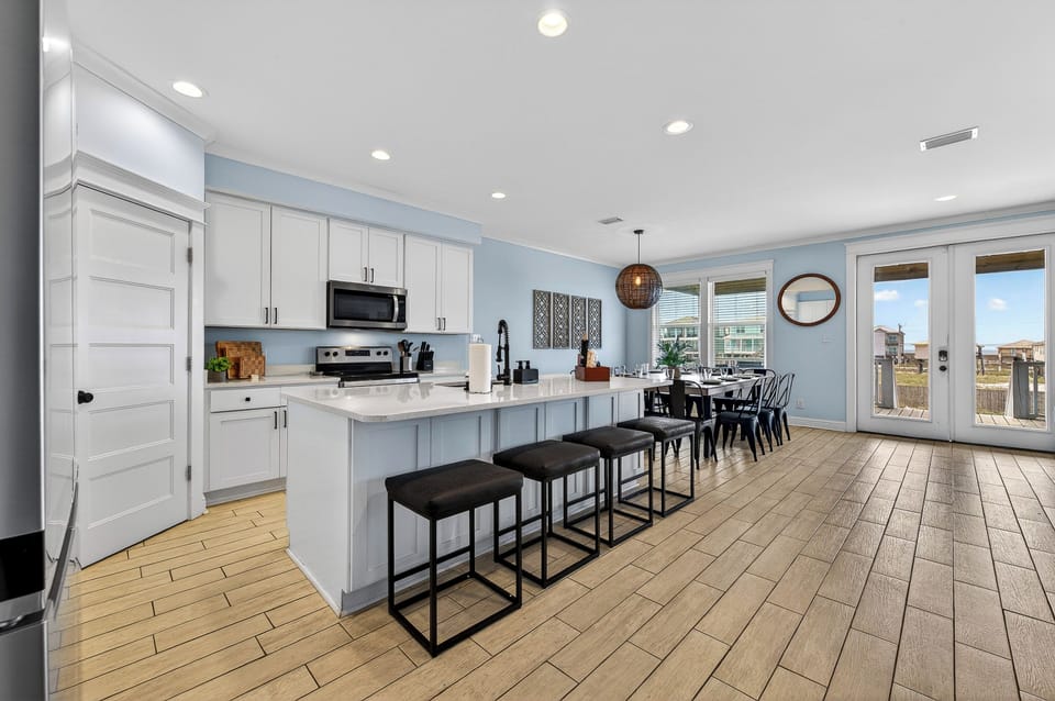 Cook, gather, and entertain with ease
