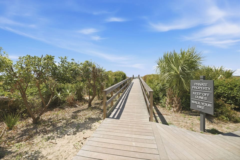 Beach Access - Direct Beach Access