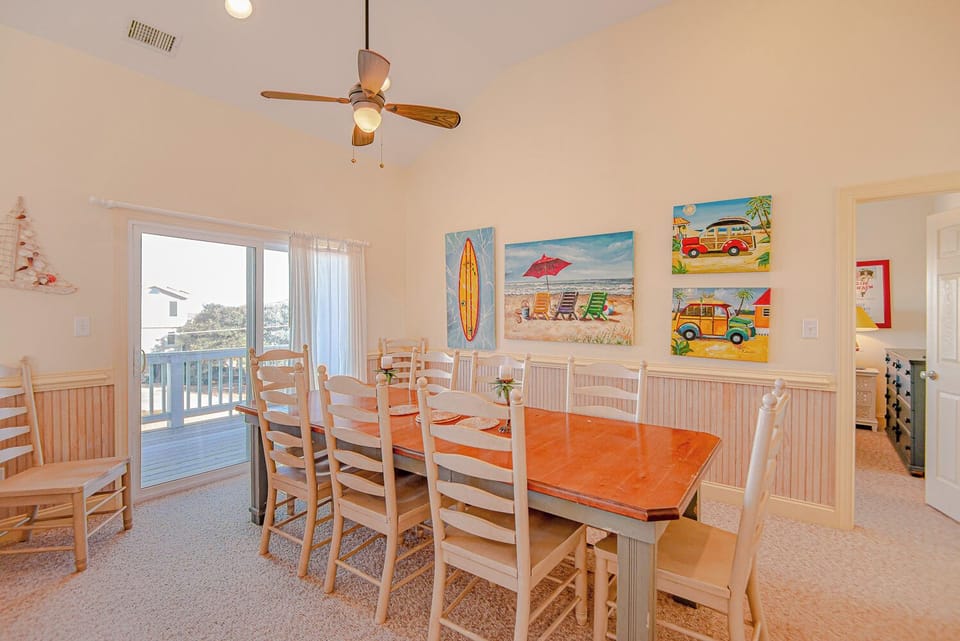 Top Level Dining Area