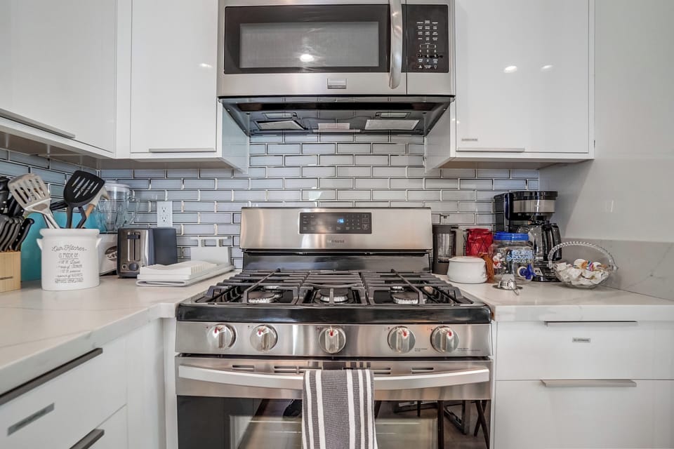 Fully Stocked Kitchen