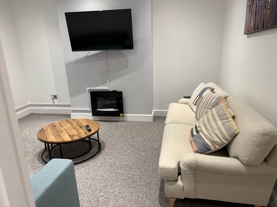 Front Room & Sofa Bed