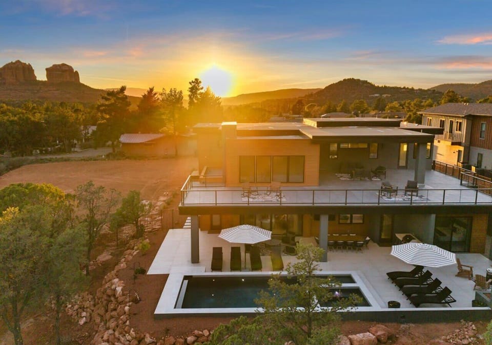 Luma Ridge in Sedona, Arizona by Luxus Vacation Properties