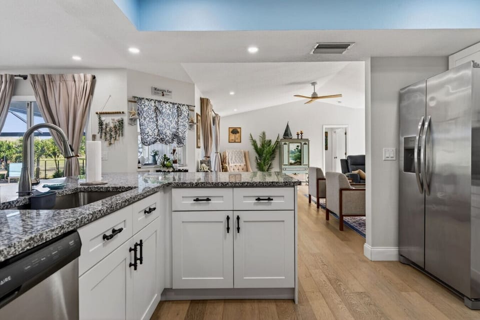 Fully stocked kitchen