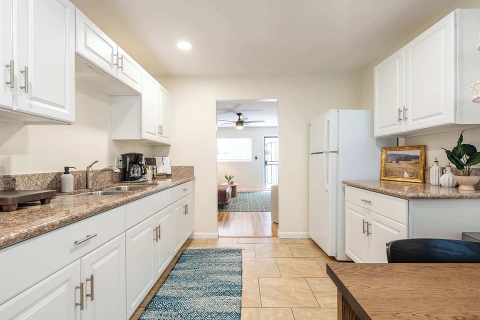 Functional kitchen layout with great flow and storage