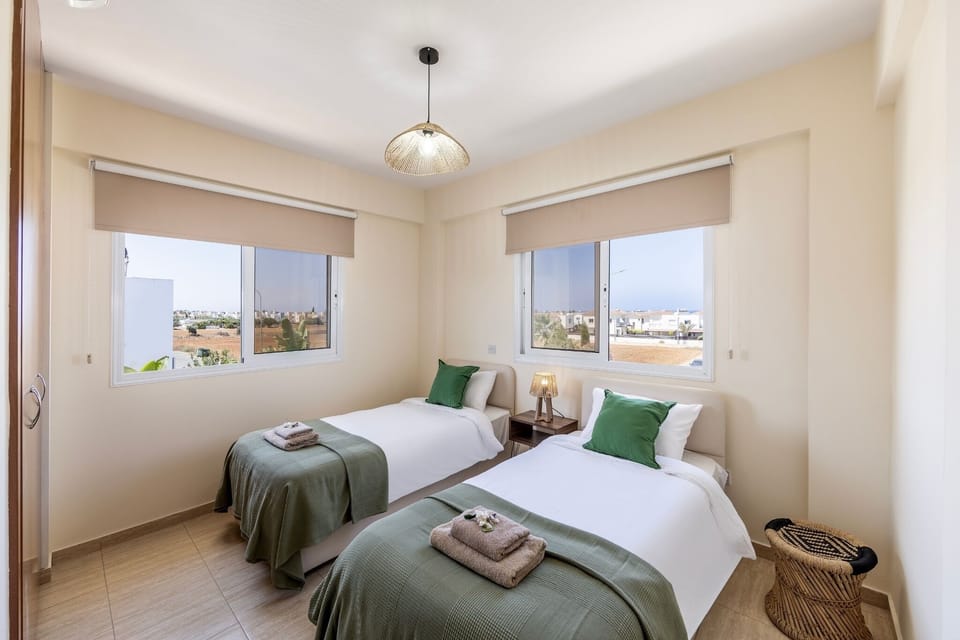 Twin Bedroom