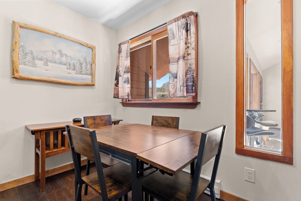 Dining table with seating for four.