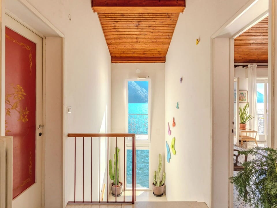 Wall, Wood, Interior Design, Floor, Flooring, Home, Ceiling, Wood Stain, Balcony, Porch