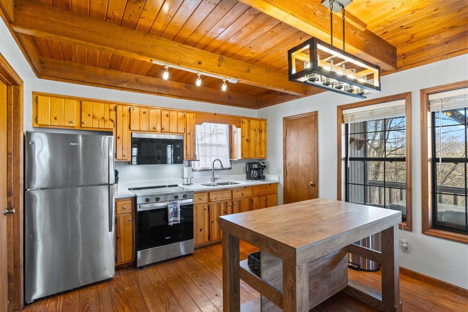 Making Memories_Cooking Island in a Kitchen_Enchanted Mountain R