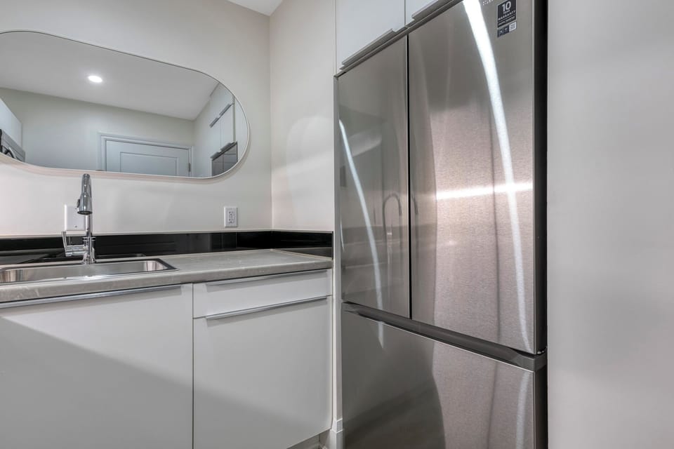 Clean, modern finishes throughout