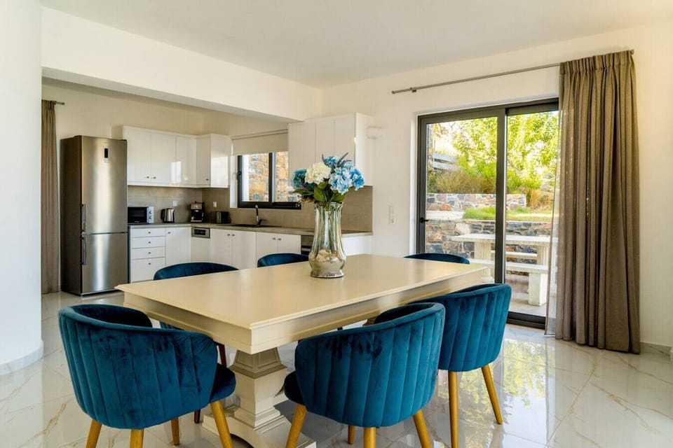 Fully equipped kitchen with modern appliances, cookware, and essentials—ideal for guests who enjoy home-cooked meals.