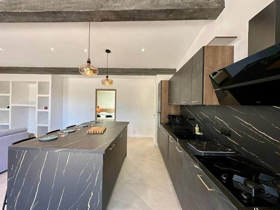 kitchen, dining table, dishwasher, oven