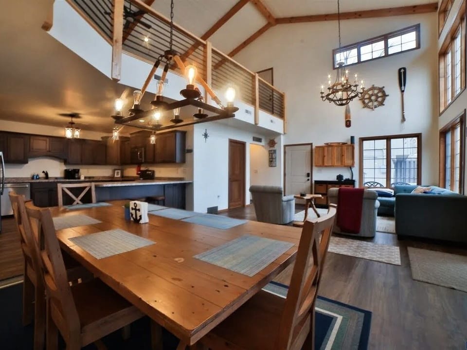 Open Floor Plan (Living Room, Dining Room and Kitchen)