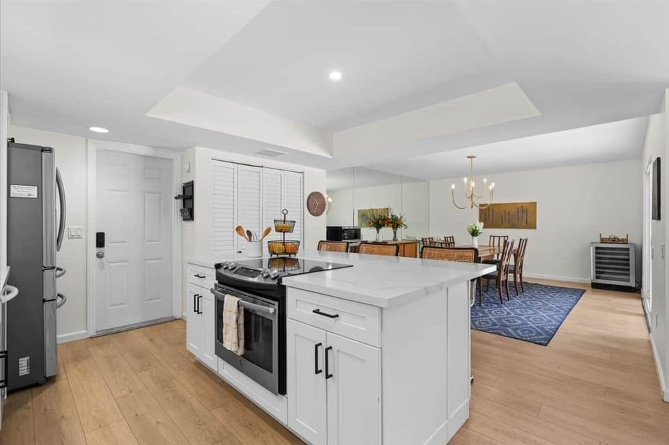 06-73011 Somera Rd-25