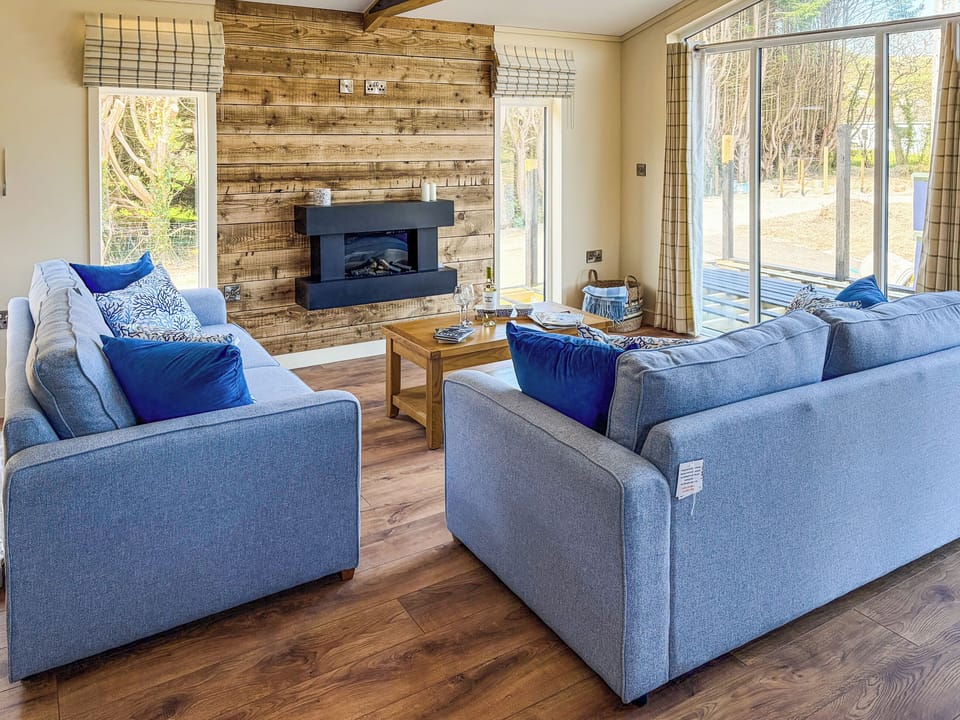 Open plan living space | Lodge 2 - Bolingey Lakes, Perranporth