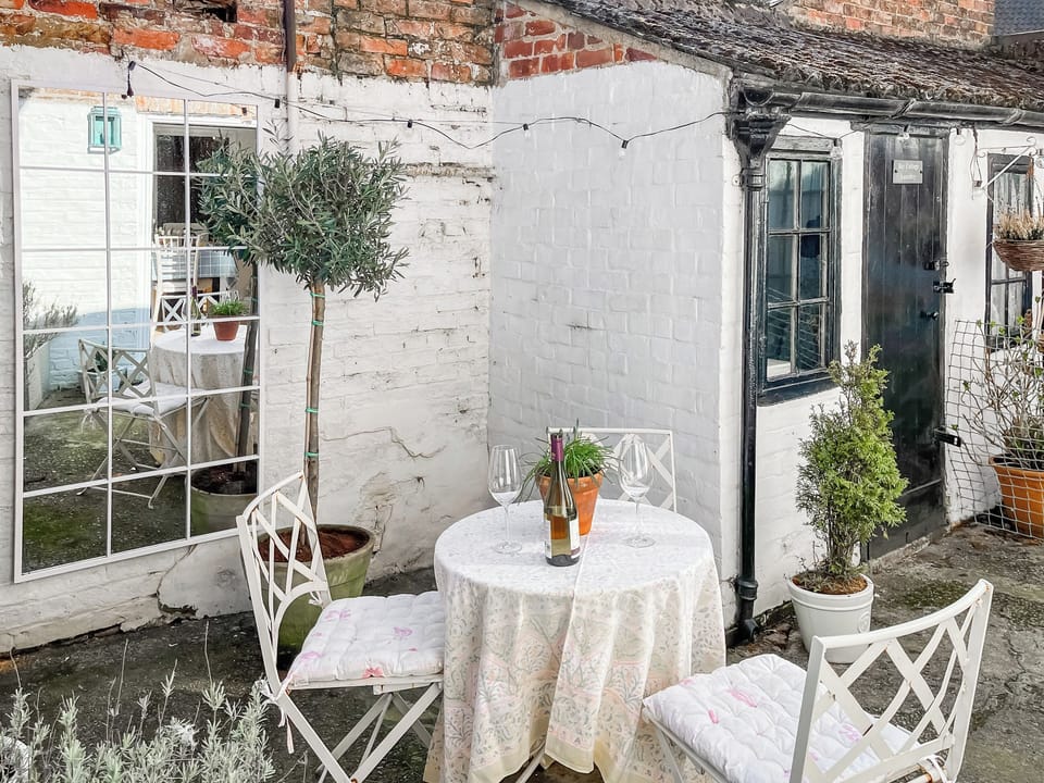 Sitting-out-area | Bay Cottage, Ripon