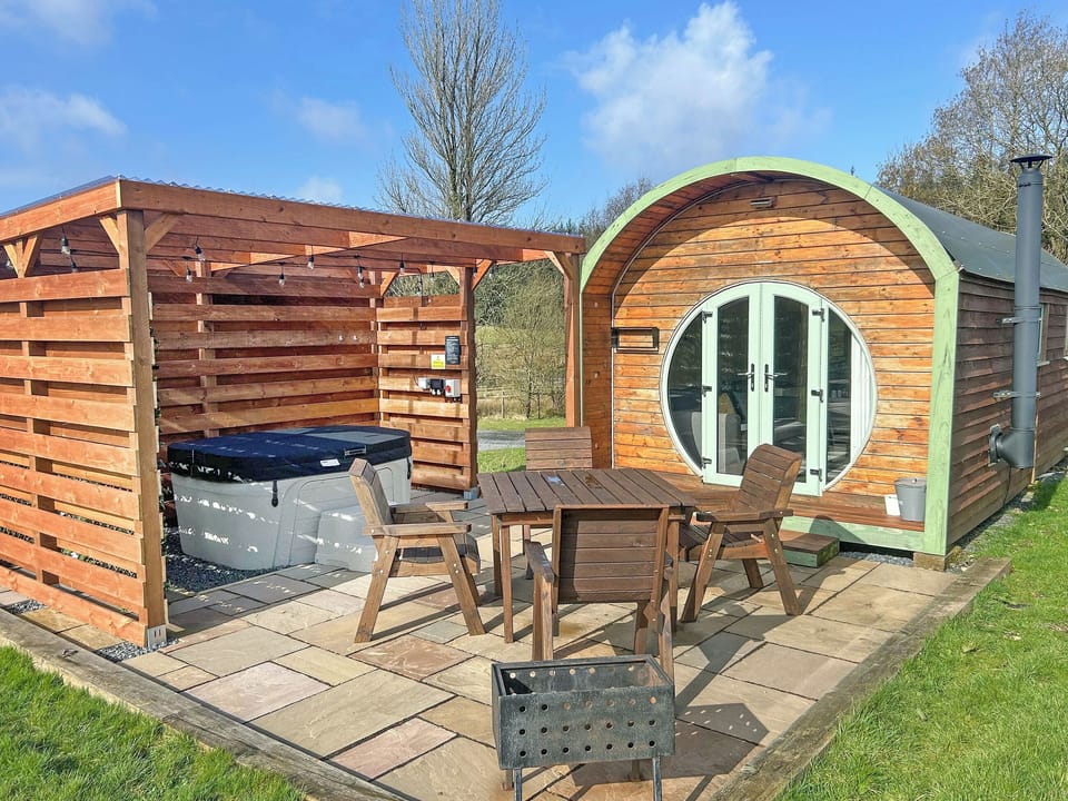 Outside area | Daisy Pod - Barnharrow Holiday Pods, Newton Stewart