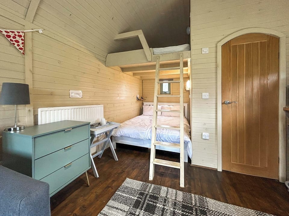 Double bedroom | Poppy Pod - Barnharrow Holiday Pods, Newton Stewart