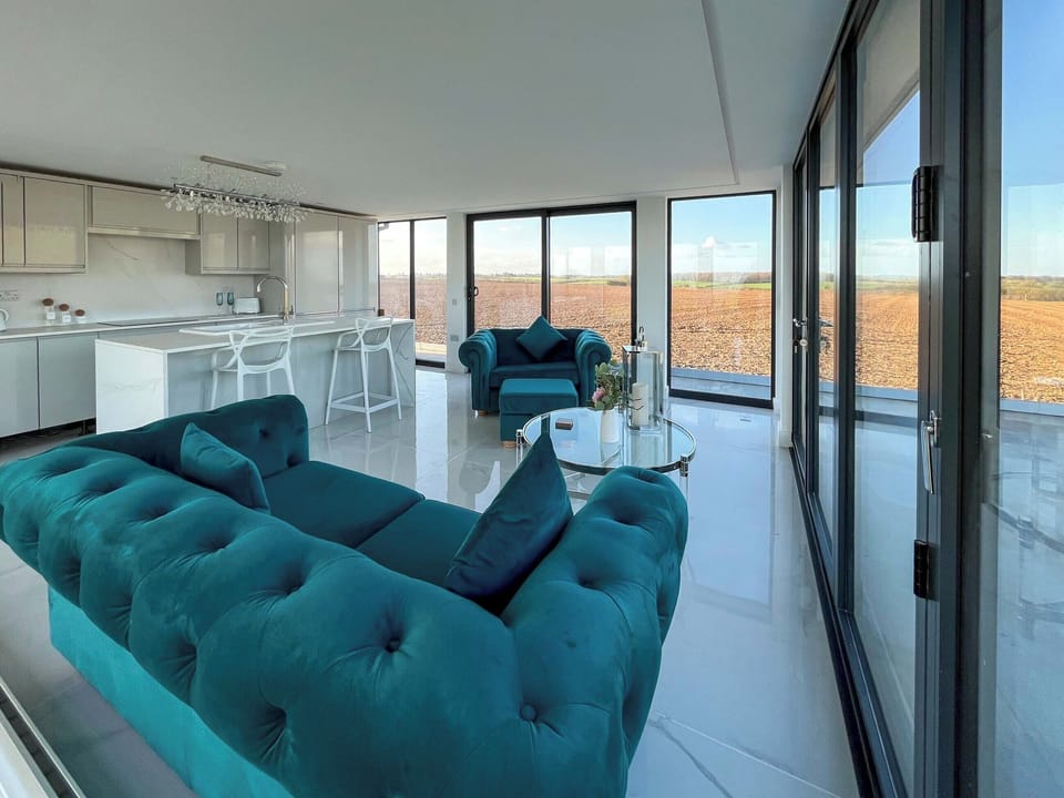 Living area | Receiver - The Old Radar Station, Claxby St. Andrew