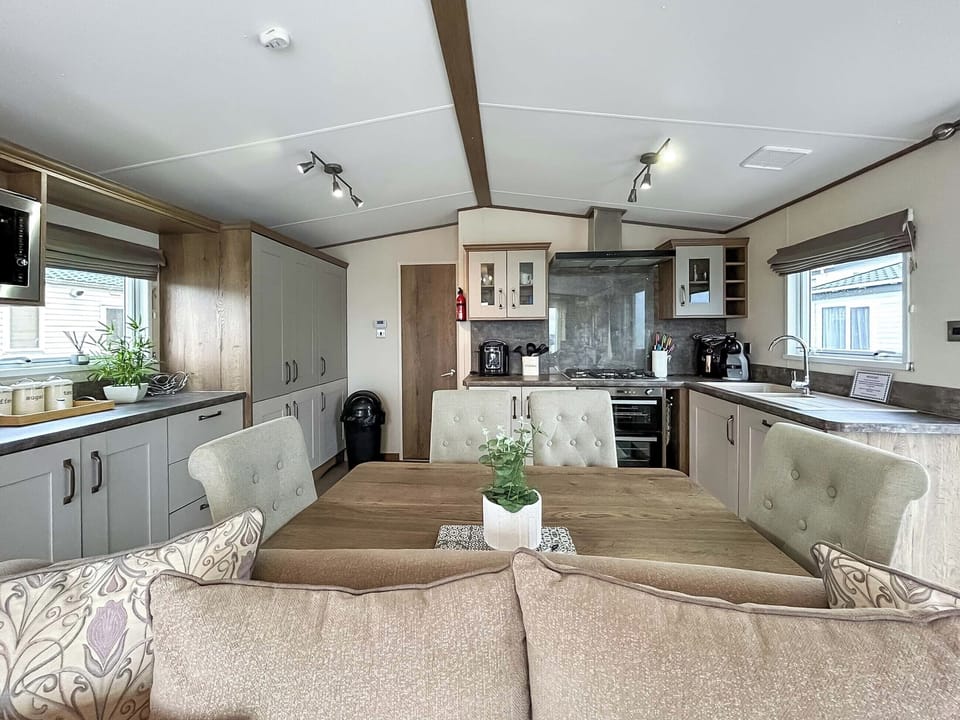 Dining Area | Beaumont Elite, Wemyss Bay Inverclyde