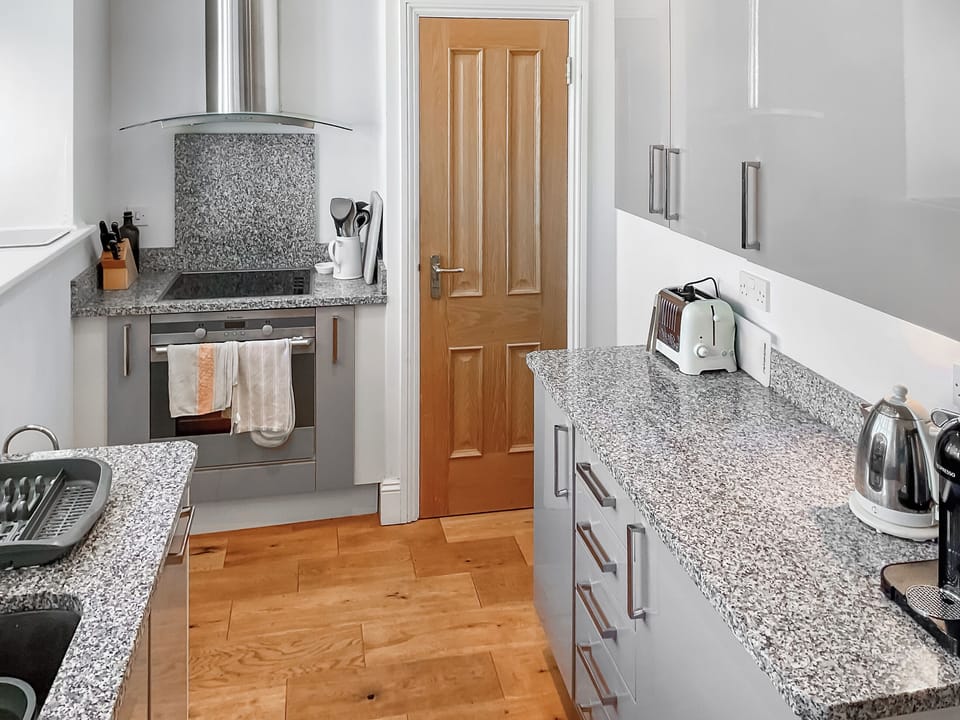 Kitchen | Flat 4 Sea Court, Swanage