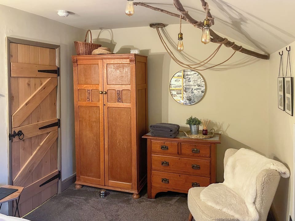 Double bedroom | Snowdonia Cottage, Tanygrisiau, near Blaenau Ffestiniog