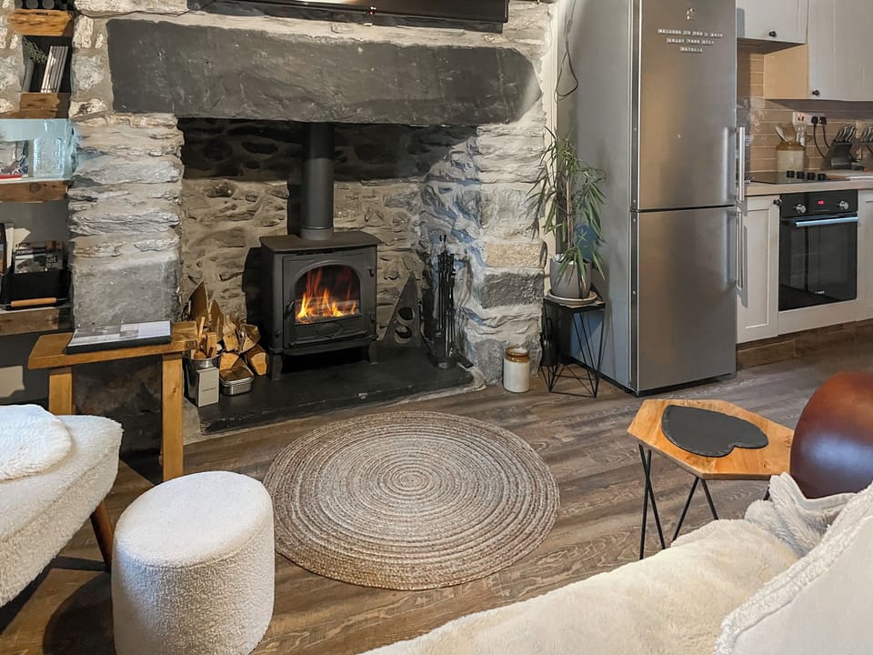 Open plan living space | Snowdonia Cottage, Tanygrisiau, near Blaenau Ffestiniog