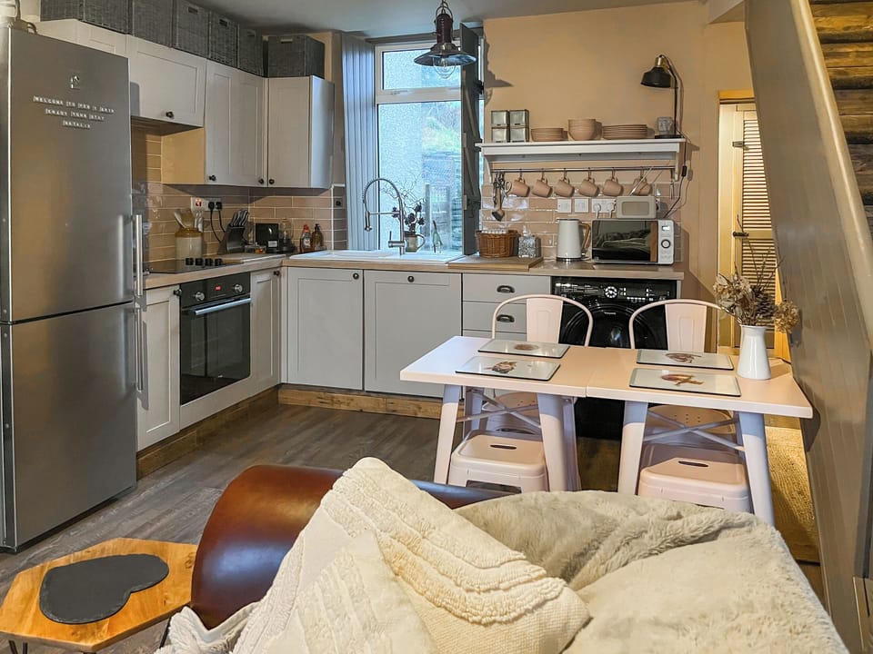 Open plan living space | Snowdonia Cottage, Tanygrisiau, near Blaenau Ffestiniog