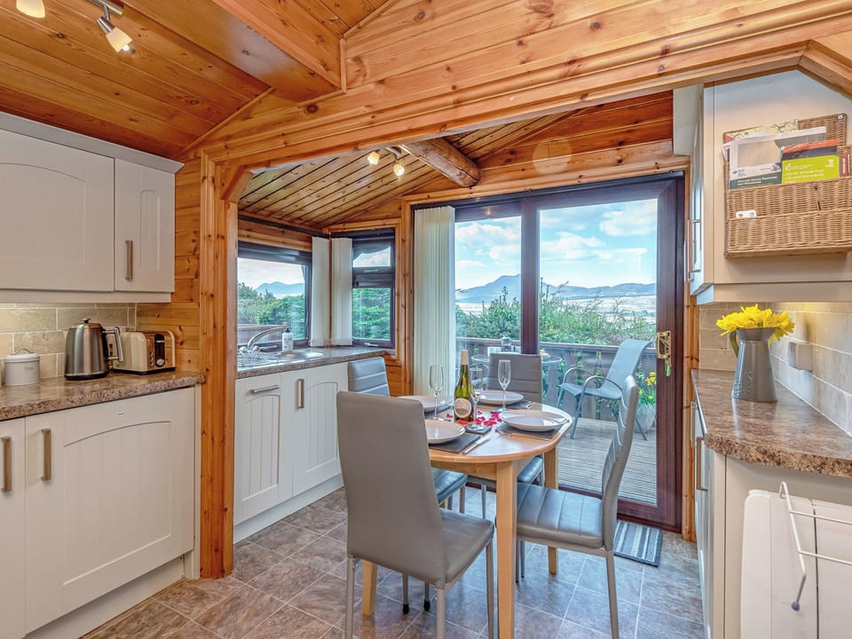 Kitchen/diner | Clydfan, Trawsfynydd