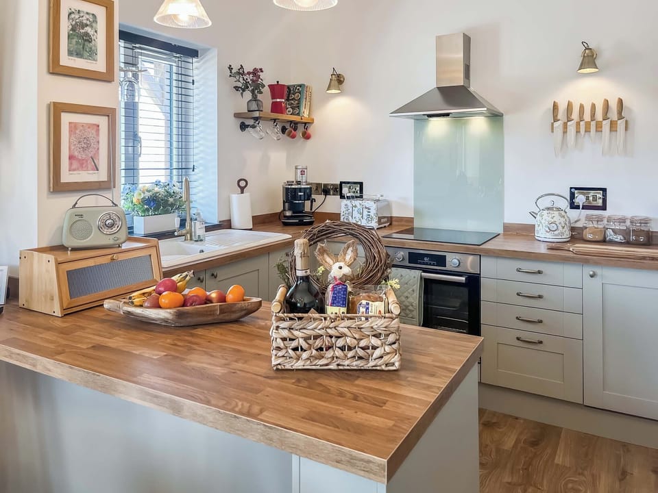 Open plan living space | Humble Bee Cottage, Llanarth, near New Quay