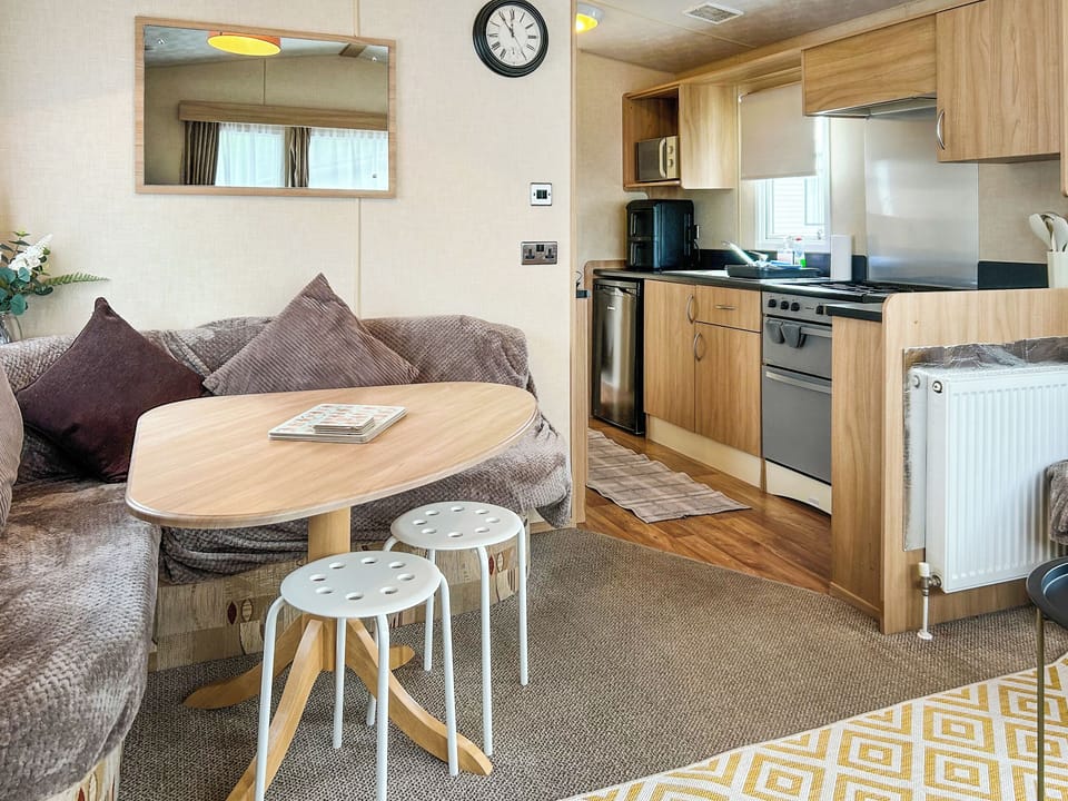 Dining Area | Murphys - Brigham Caravan Park, Brigham Holiday Park