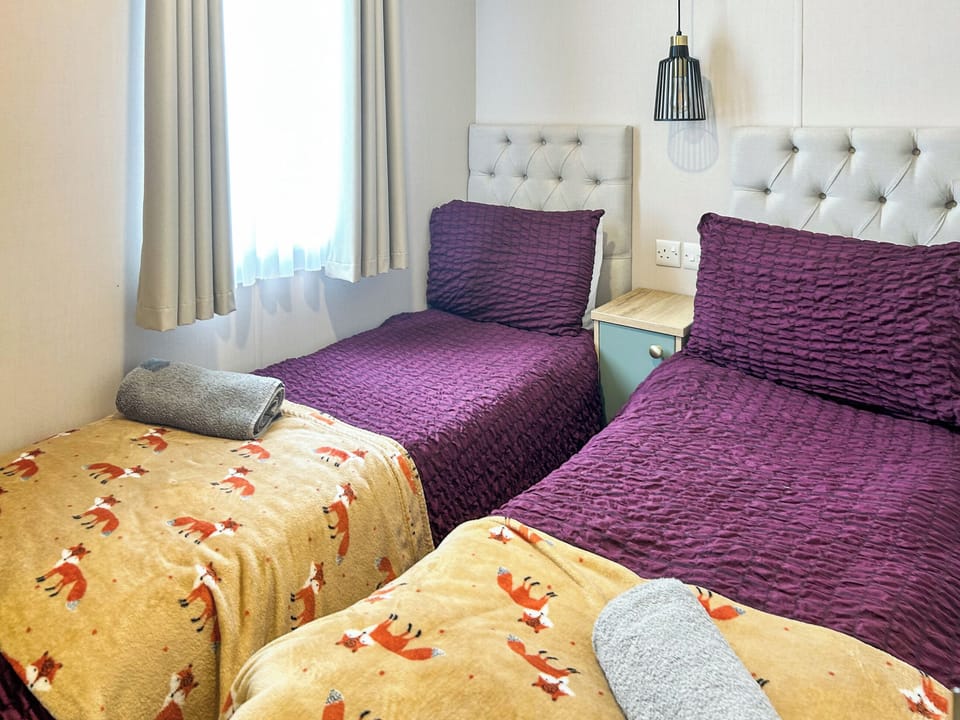 Twin bedroom | Seren - Brigham Caravan Park, Cockermouth