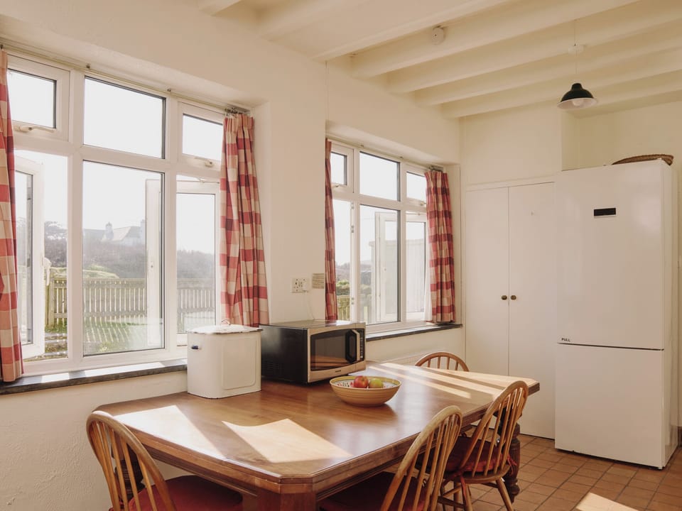 Kitchen | Corncockle, Trebetherick, near Wadebridge