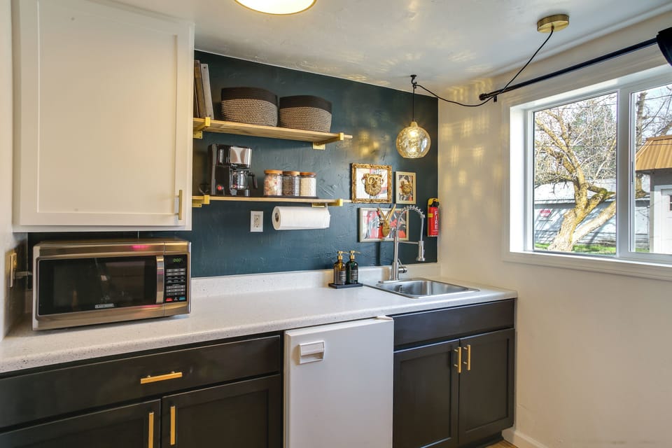 Kitchenette