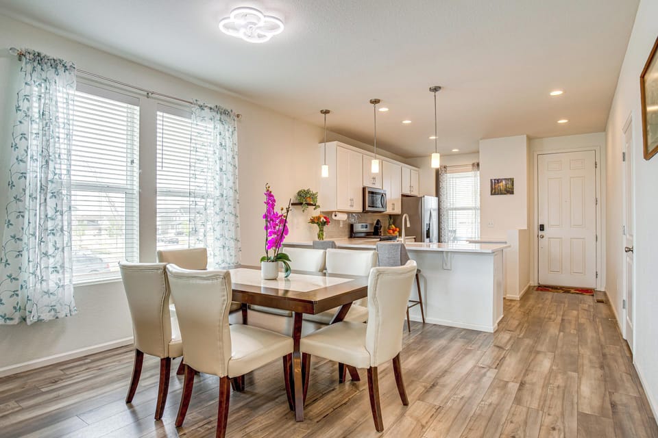 Dining Area | Main Level